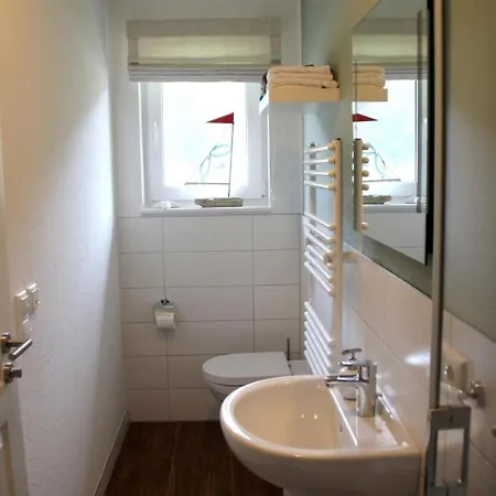 Trine Tatil Evi Lenz